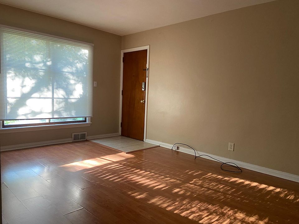 1st image of 5227 Old Oxford Ln #5227