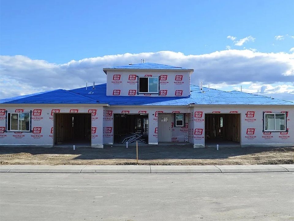 1st image of 717 Royal Canyon St #B