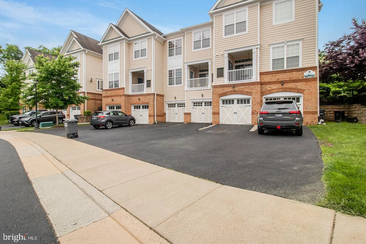 2 bed, 2.5 bath, 1588 sqft, $2,650 — Photo 1
