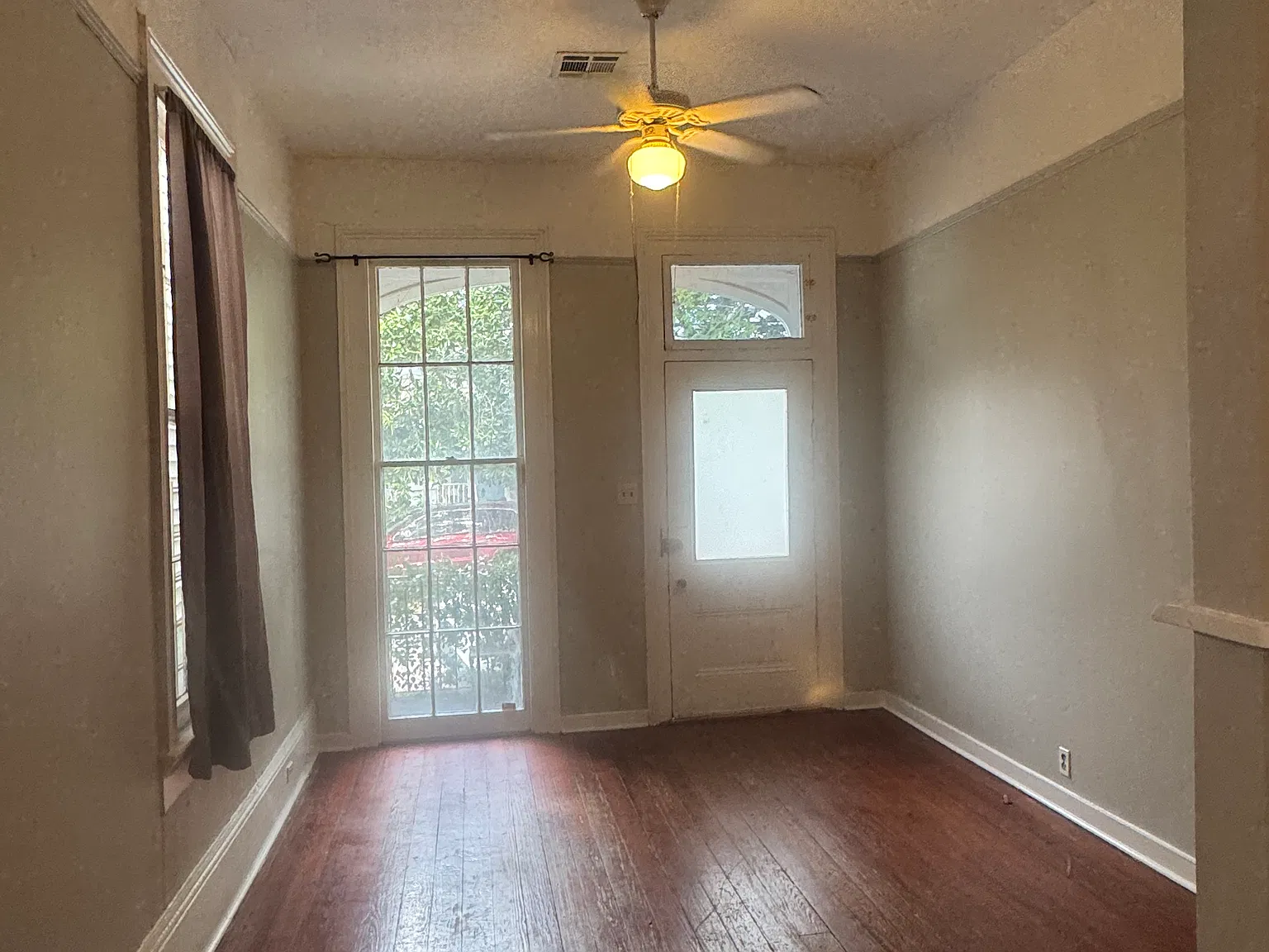 1310 General Taylor Street — Photo 3