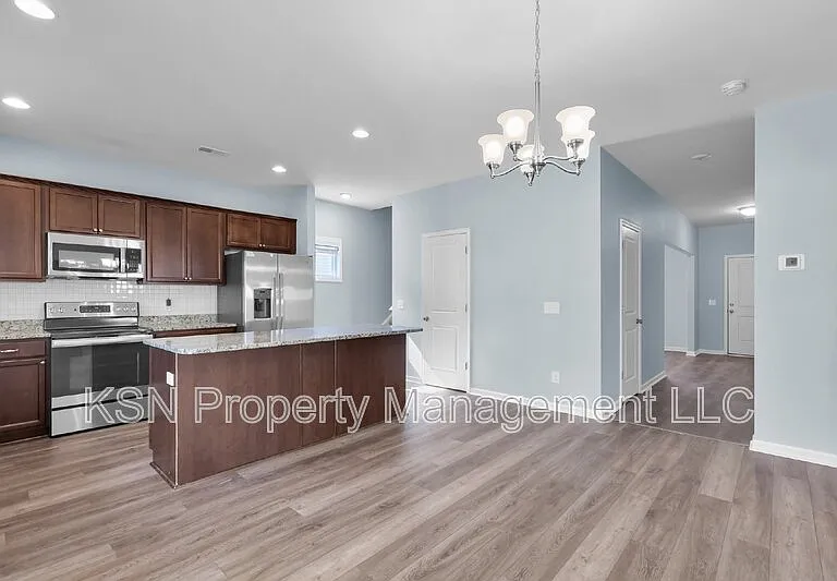 126 Riverwood Rd — Photo 5