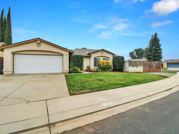 2042 Laredo Ln, Riverbank, CA 95367