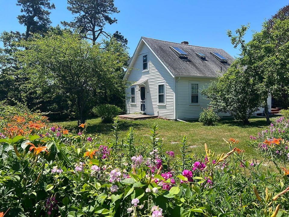 1st image of 268 Barn Hill Road