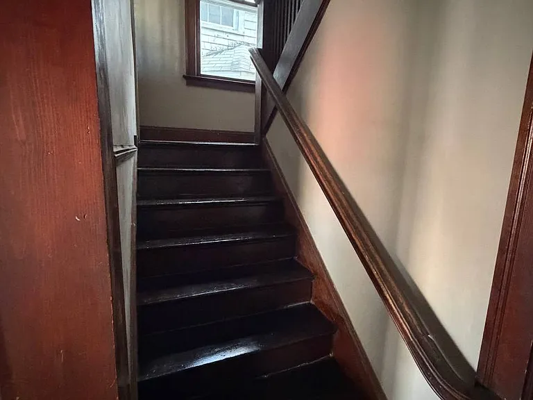 1120 Starr Ave — Photo 8