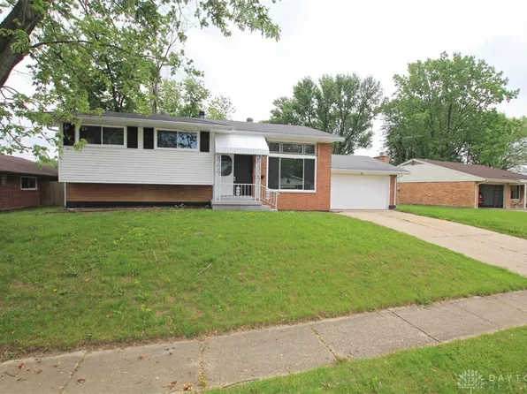 1010 Heathwood Dr, Englewood, OH 45322