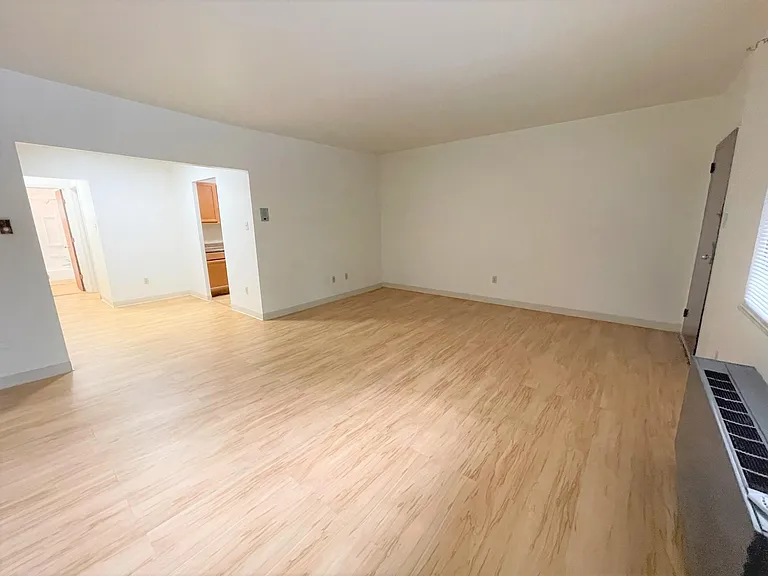 6350 Forward Ave #16 — Photo 18
