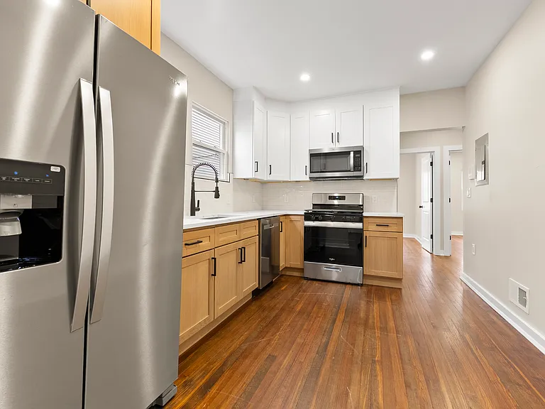 218 Ampere Pkwy #1 — Photo 7