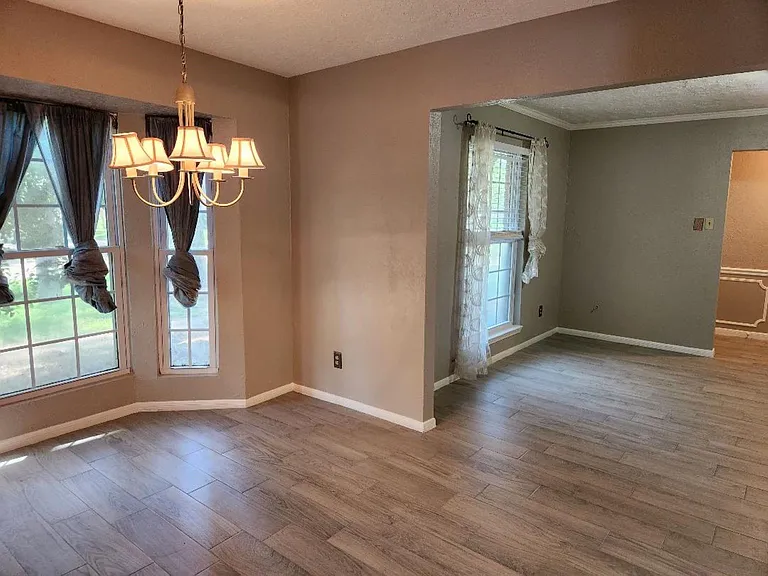 2322 Deer Valley Dr — Photo 9