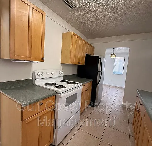 21061 Midway Blvd — Photo 15