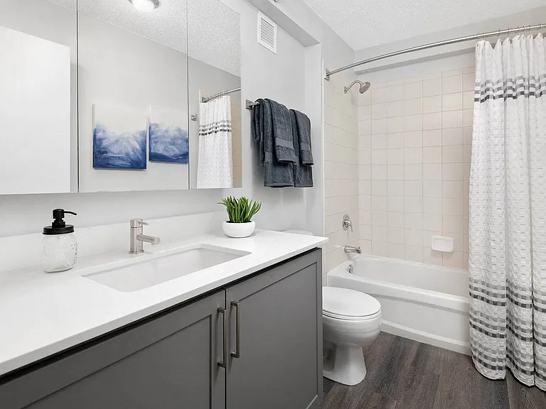 Bathroom at Shoreham and Tides
