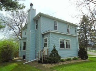 305 2nd St, Lodi, WI 53555