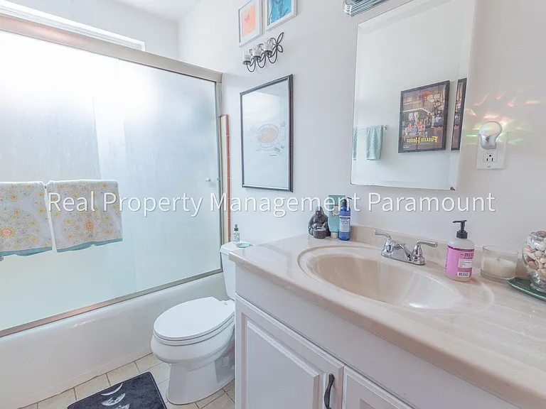 8016 Blackburn Ave #2 — Photo 10