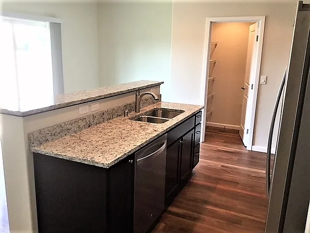 2758 Link Ave — Photo 3