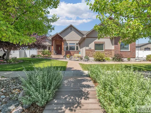 748 Dell Rd, Chubbuck, ID 83202