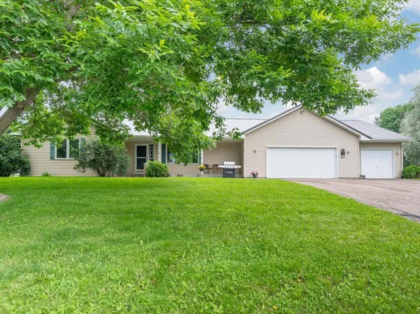 471 Brad St, Hamburg, MN 55339