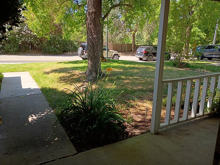 8071 Livorna Way — Photo 34