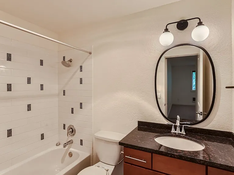 840 NE 125th St #309 — Photo 7