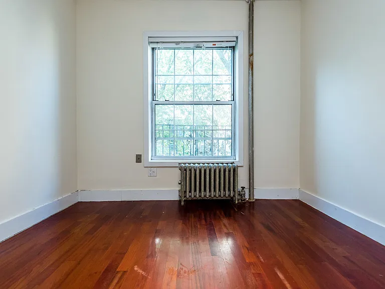 117 S 4th St #21 — Photo 24