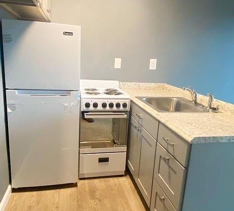 5th image of 1104 Pacific Ave APT 306