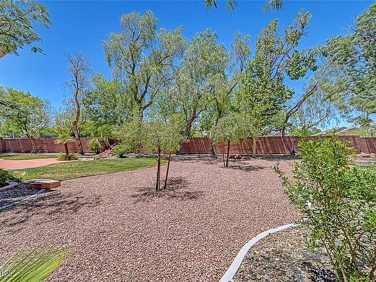 229 N Buteo Woods Ln — Photo 86
