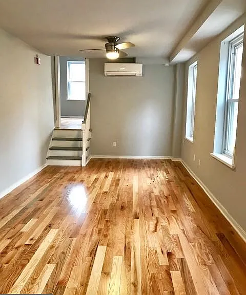 554 N 16th St #2F — Photo 10