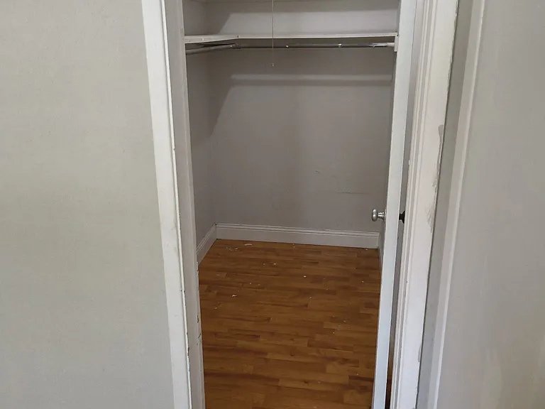 650 Campus Cir — Photo 9