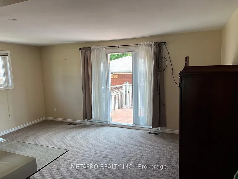 1294 Pinegrove Rd — Photo 7