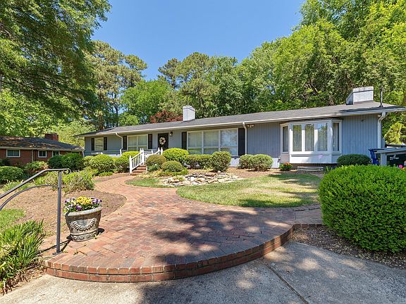 2nd image of 3211 Plantation Rd