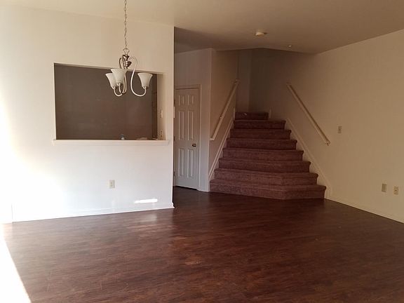 Entrance - Living Room