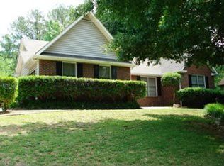 190 Bellevue Loop, Fayetteville, GA