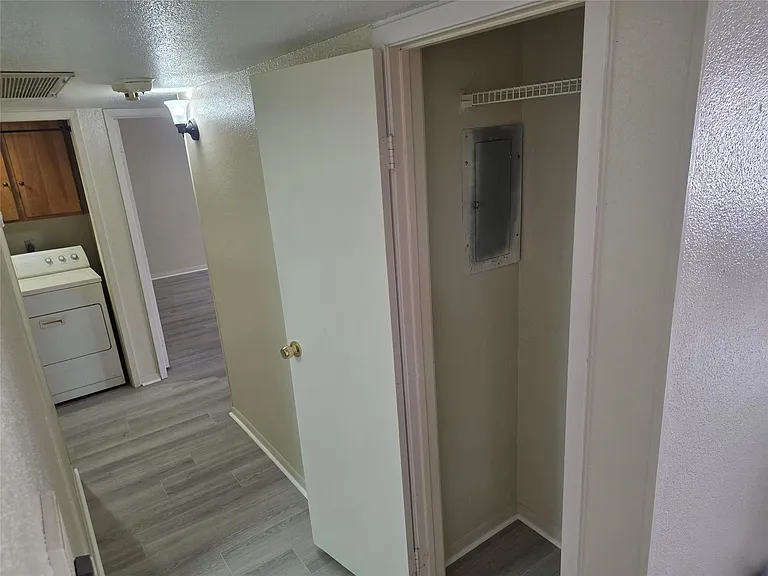 3025 Walnut Bend Ln #21 — Photo 18