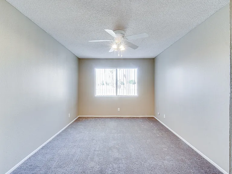 Highlander Park Apartments — Photo 31