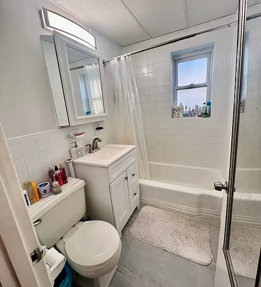 44 Lionel Ave #B — Photo 8