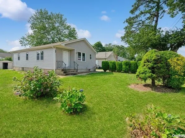 68 S 23rd Street, Wyandanch, NY 11798