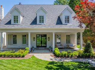 2705 Tanglewood Ln, Charlotte, NC 28211