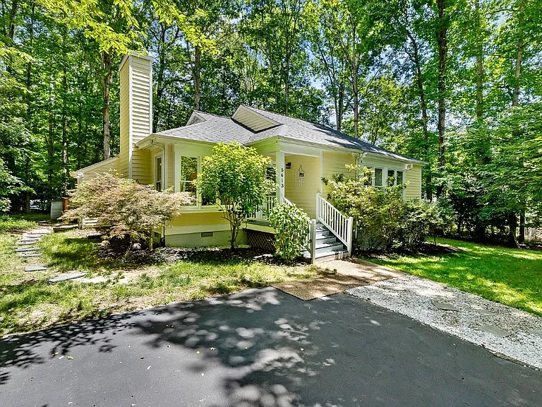 5613 Woods Walk Rd — Photo 1