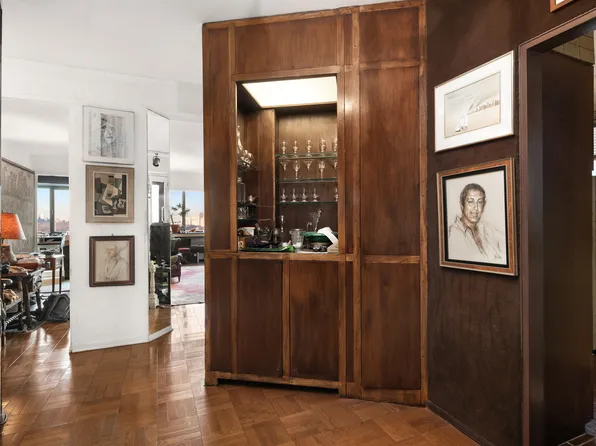 24 Central Park South image 11 of 18