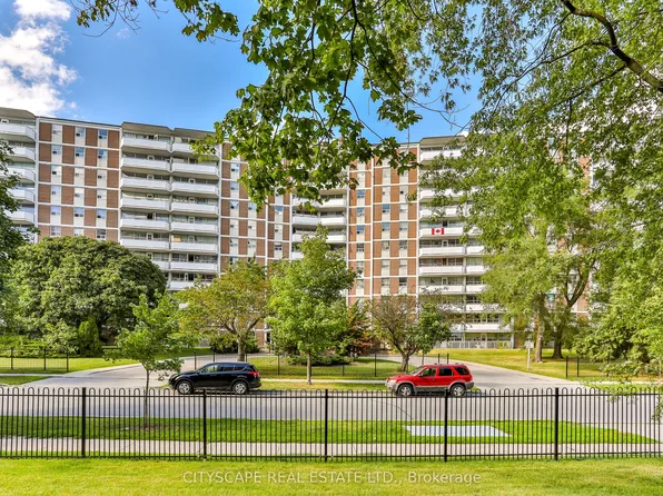 100 Rowena Dr, Toronto, ON