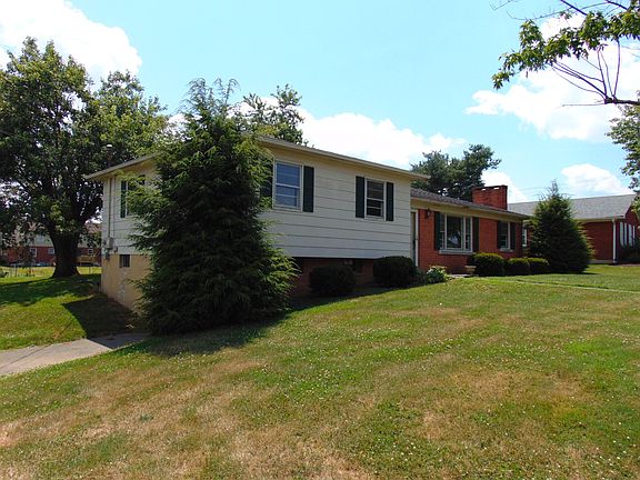 4th image of 216 Miller Dr