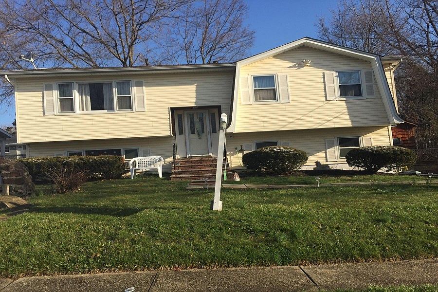 1st image of 79 Picariello Dr