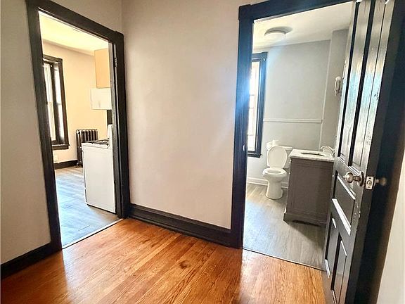 3rd image of 1024 W Turner St Floor 2