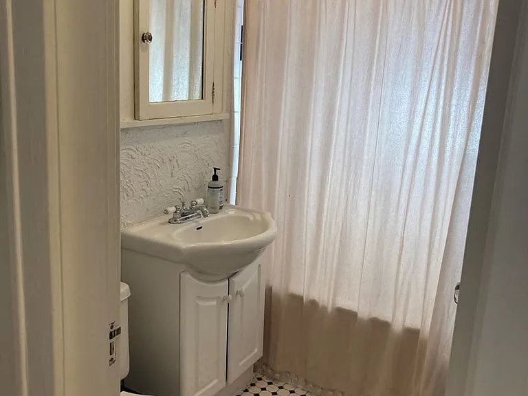 2212 Girard Ave. S — Photo 13