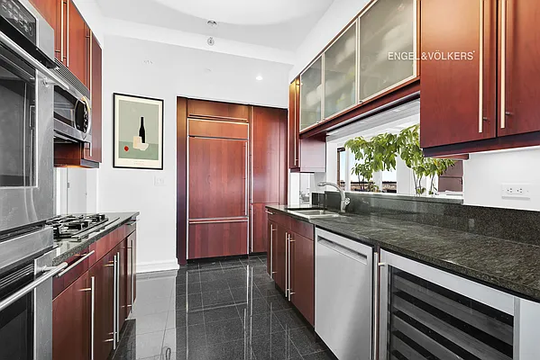 Rented by Engel & Völkers New York City | media 5