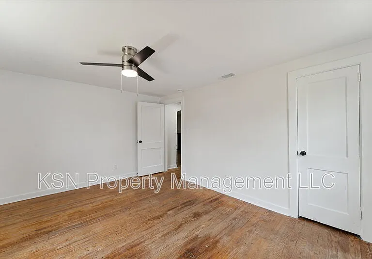 1921 Fitzgerald St — Photo 27