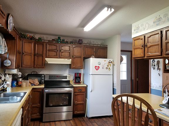 4th image of 2726 N 210th Ave