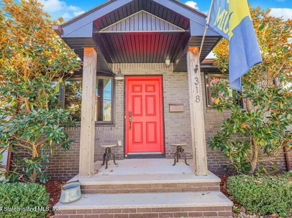 318 Armstrong Ave, Staten Island, NY 10308