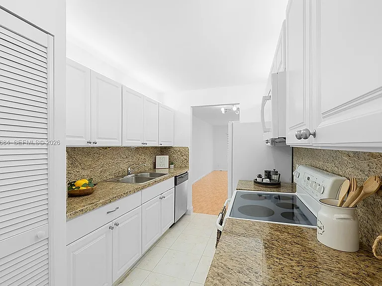 1351 SW 125th Ave #108S — Photo 1