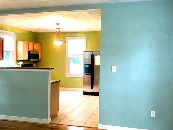 2nd image of 259 Idlewood Ave
