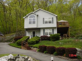66 Northwood Rd, Lake Hopatcong, NJ 07849