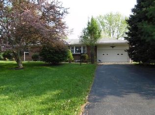 3231 Delrey Rd, Springfield, OH 45504